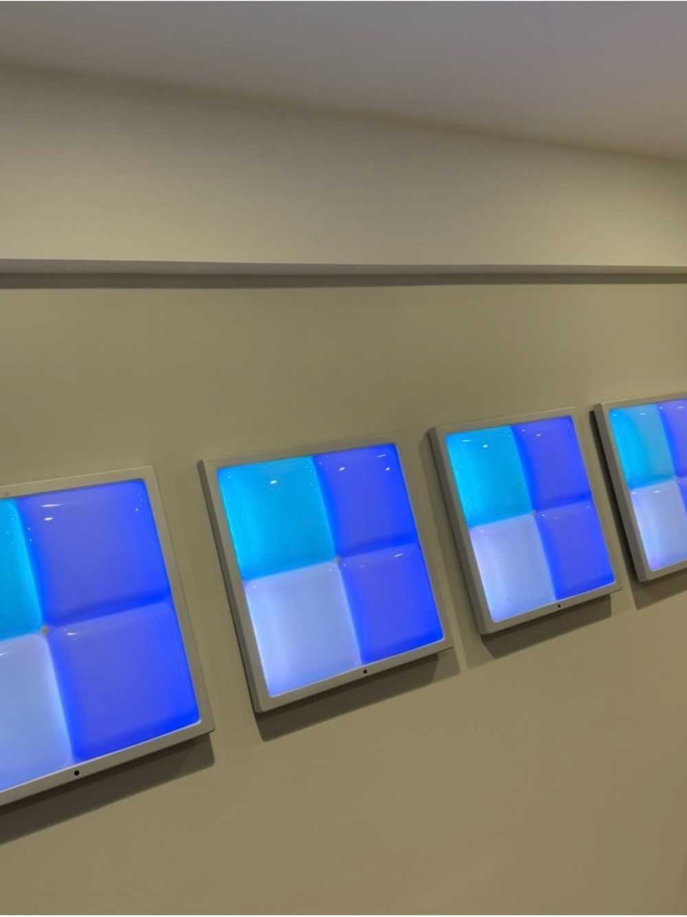 Traxon White Four-Panel Light Panel (4) with Mood Lighting